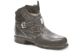 Special leather footwear for protection against elevated temperatures: contact with heated surface up to +300°C, sparks and spla