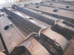 13487509 Welded spar on right side