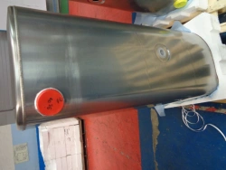 Semi-rectangular fuel tank 710 mm, 610 l