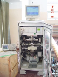 Time-of-flight mass spectrometer EMG-20-9
