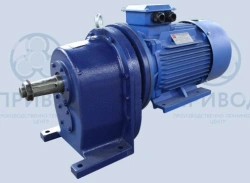 Helical two-stage gearmotor 1??2?, 4??2?