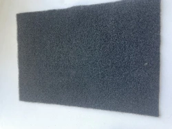 Nonwoven needle-punched nonwoven fabric with density from 100 g/m2 to 800 g/m2