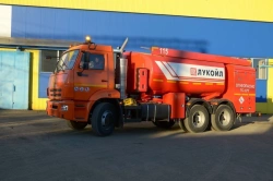 Airfield refuelling tanker (fuel tanker) , type 5608, modification 56082-0000010, on chassis KAMAZ-43253-G5