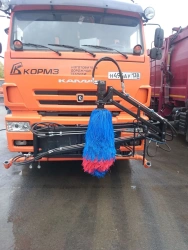 Hinged brush for cleaning fences ShCH5