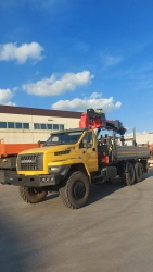 Special purpose vehicle with hydraulic loading crane of MKMA type on the basis of URAL 5557 and its modifications U0K06N-5Z025