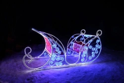 Illumination frame "New Year's sleigh" - decorative street lamp, installed as an independent stationary unit