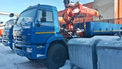 Special purpose vehicle with KMA type hydraulic loading crane on the basis of KAMAZ 43118 and its modifications 41K32N-UD