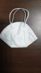 Disposable non-sterile mask - respirator made of non-woven material without exhalation valve FFP2 KN95