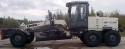 Motor grader GS-14.02 with YaMZ-236G-6 engine and manual transmission
