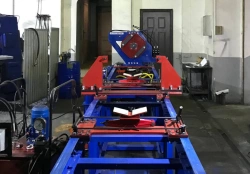 Stand for assembly and disassembly of hydraulic cylinders