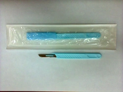 Surgical scalpel disposable with plastic handle Type 1 with blade #10
