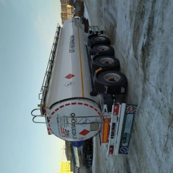 Semi-trailer-tank FOX TANK PTC 877721 configuration 06 for the transport of dangerous goods (including light oil products)- Axle