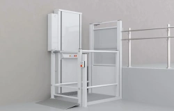 Lifting platform for disabled people and other low mobility groups with vertical movement BK 440