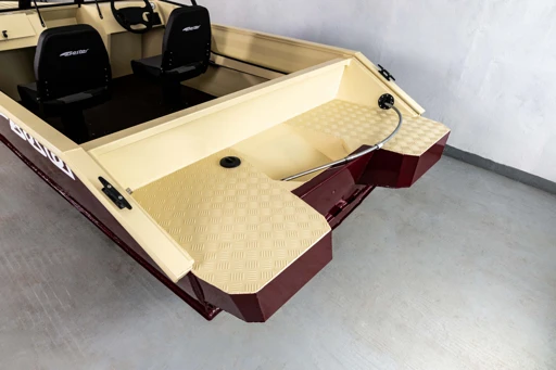 Bester 450DC Aluminum All-Welded Motorboat