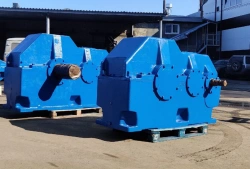 Cylindrical two-stage gearbox Ts2H-710-31,5-22