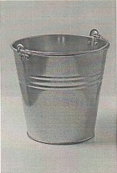 Galvanised bucket 7l 1 seam with riveted lugs