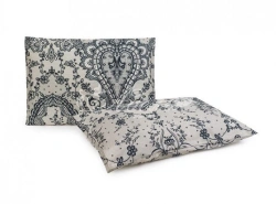 Pillowcases made of printed cotton fabrics