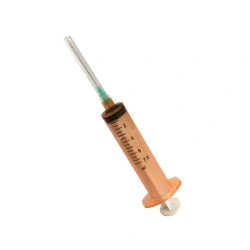 Single-use three-detail sterile injecting syringe with Luer-Lok tip, light-protected, 7.5 ml capacity.