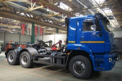 Tractor-tractor truck on KamAZ 6520 chassis of modification 338232B