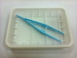 Disposable sterile polymer forceps 150 mm in tray