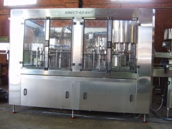 Automatic line, capacity up to 4000 bottles/hour for PET and glass containers, capacity up to 2 litres, consisting of: YUWEST-4,