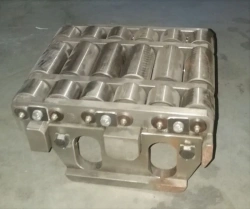 Service on manufacture of spare parts, tools and accessories - clamping blocks