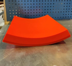 Shock-absorbing plate (pad)