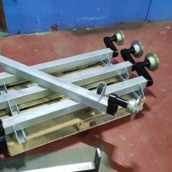 Rubber-truss axle