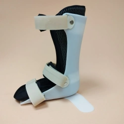 Non-loading ankle brace with derotation retainer TH1-STP-02