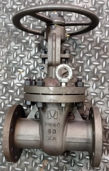 Steel wedge gate valve with sliding spindle and handwheel RN 4,0 MPa DN 50