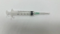 Single-use sterile three-detail sterile "Luer Lok" injection syringe with nominal capacity of 10ml with needle