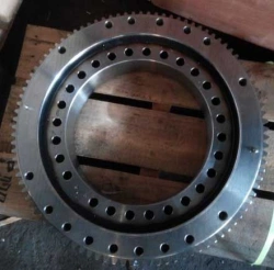 Swivelling support device 660 (OPU-660)