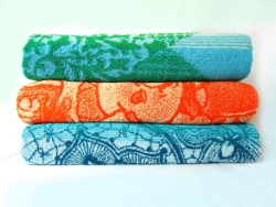 Variegated cotton terry bathing sheets