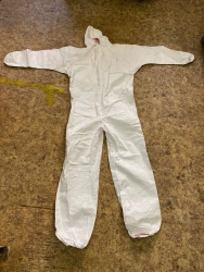 Medical protective overalls disposable type "Tyvek" sizes: 42-48, 50-56, 58-64; colour: white, blue, blue, white with head