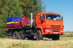 Cementing unit (CA) UZST brand, type UZST03, modification 5870-10 on KAMAZ 5350-D5 chassis.