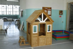 Equipment for children's playgrounds : solar house art.C910