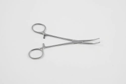 VZ-Z-5-1Healing clamp, single- and double-toothed, toothed, curved No. 2, 160 mm