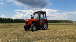 Tractor "Uralets-254"