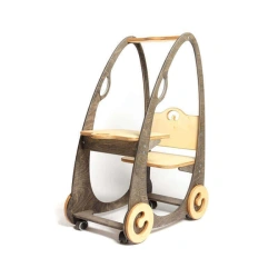 Mobile workplace "Eggomobile"