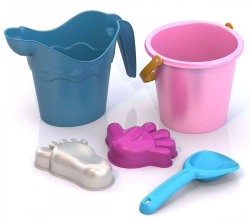 Sand Set ?140 (scoop, watering can, bucket, 2 moulds)