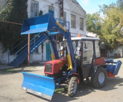 Machinery and equipment for public utilities: plough and bulldozer equipment (mouldboards mounted) municipal mouldboard, mod