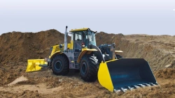 Universal road machine "Kirovets" model K-708UDM
