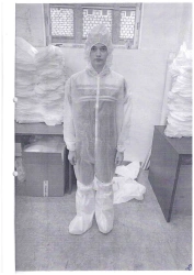Disposable insulating coverall according to TU 32.50.50-017-44256373-2021