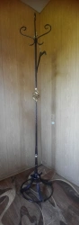 Metal coat rack "V-Sh"