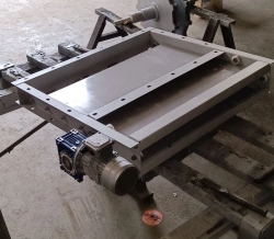 UZ rack and pinion type gate valve