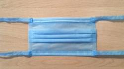 Disposable medical non-sterile mask made of non-woven materials, 3-layer with ties, 18x9 cm colour: blue