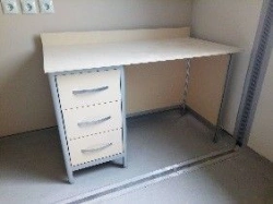 Laboratory table with one cabinet on the left side TV-SLTL-02.01