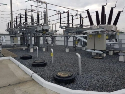 Rigid bushes 220 kV voltage class
