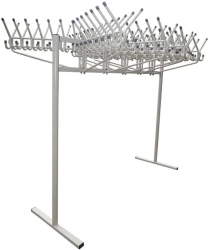 Floor coat rack with swivelling mechanisms