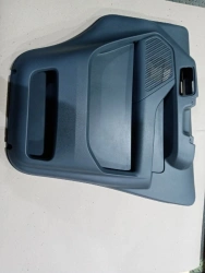 Right front door trim A31R33-6102210